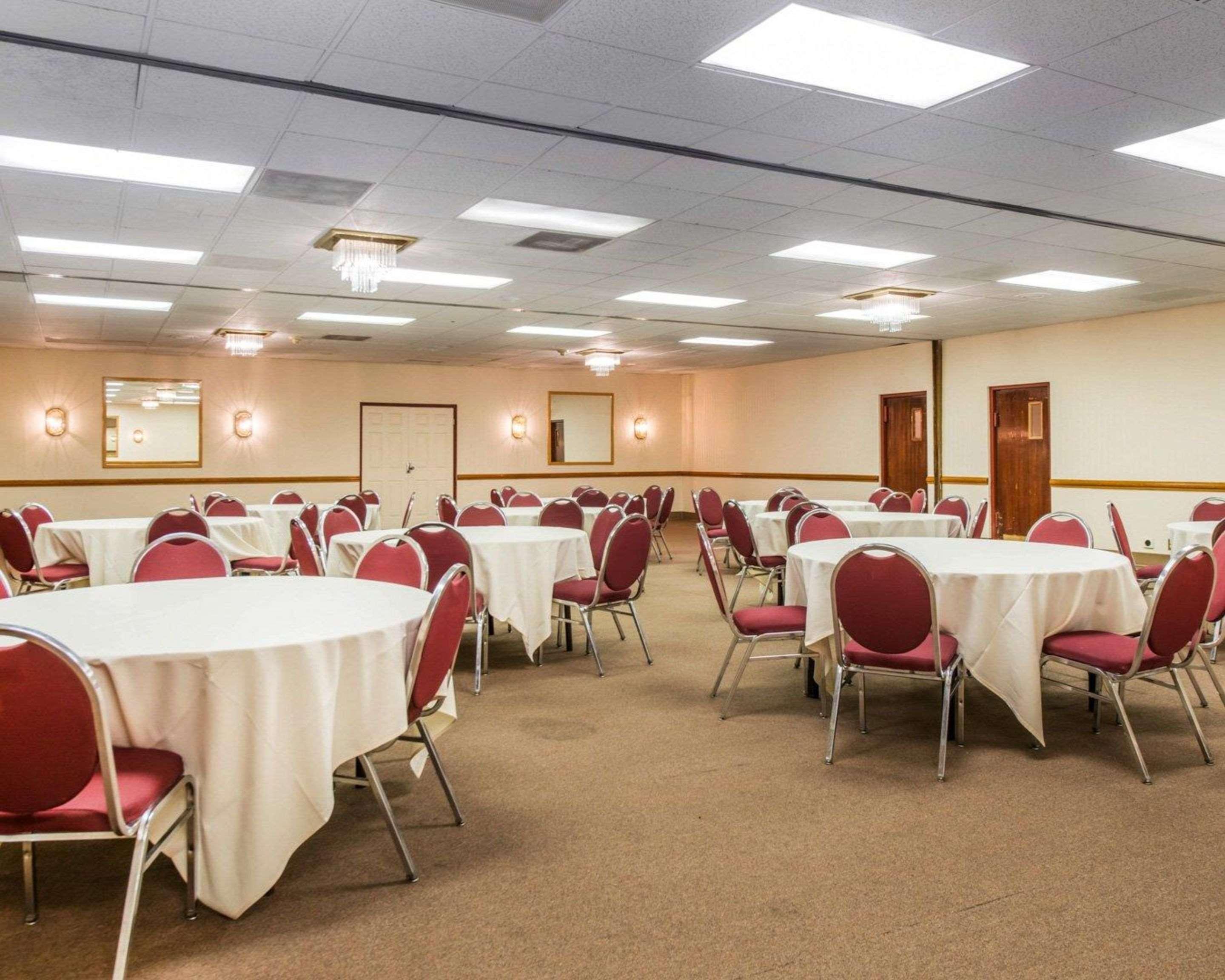 Clarion Inn And Events Center Pueblo North Dış mekan fotoğraf
